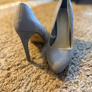 Elegant Gray Women's Heels